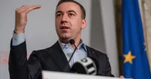Stire din Actualitate : Ministrul Energiei s-a răzgândit! "Benzina ar putea ajunge la 10 lei/litru"
