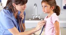 Stire din Sănătate : Bolile de inimă  la copii. Cum apar și ce au de făcut părinții