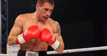 Stire din Sport : Box: Viorel Simion a câștigat titlul WBF. Cristian Ciocan s-a impus la puncte