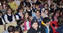 Stire din Cultură-Educație : "Prințesa  și broscoiul"  se întâlnesc, iar, cu copiii