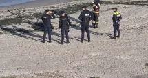 Stire din Eveniment : Alertă pe litoralul românesc! Aripa unei drone a fost găsită pe plajă din Tuzla