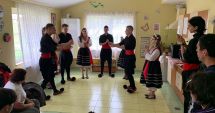 Stire din Social : Bucurie de Paște pentru copiii sărmani din Negru Vodă și Oituz