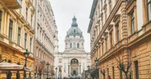 Stire din Actualitate : Budapesta interzice închirierile de locuințe pentru turiști în centrul orașului