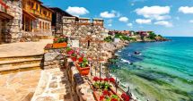 Stire din Actualitate : Cheltuielile turiştilor care aleg Bulgaria ar urma să urce cu 10-15% în luna mai