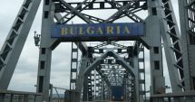 Stire din Actualitate : Șoferii așteaptă într-o coloană de trei kilometri, la granița de la Giurgiu, din cauza lucrărilor