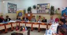 Stire din Cultură-Educație : Elevii și profesorii învață să combată fenomenul de excluziune socială