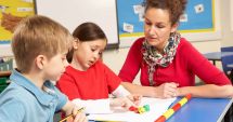 Stire din Cultură-Educație : Cu o declarație vor să controleze fenomenul meditațiilor. "O umilință totală la adresa profesorilor"