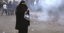 Stire din Actualitate : Revolta femeilor musulmane împotriva Statului Islamic. Au dat foc vălului islamic