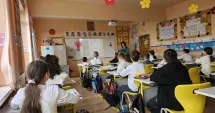 Stire din Cultură-Educație : Bursele de merit, în linie dreaptă. Prima plată, programată pe 20 februarie