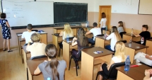 Stire din Cultură-Educație : Puneți-vă cu burta pe carte!  Primăria Constanța a majorat bursele  pentru elevii care învață bine