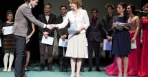 Stire din Cultură-Educație : Patru burse regale pentru studenți