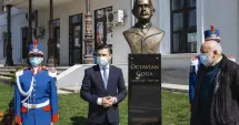 Stire din Eveniment : Bustul lui Octavian Goga, scos din Copou. Decizie controversată care aprinde spiritele