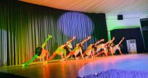 Stire din Cultură-Educație : Spectacolele de cabaret, reluate pe litoral, după mai bine de două decenii