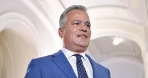 Stire din Politică-Administrație : Premierul desemnat Adrian Veștea a depus la Parlament lista Cabinetului și programul de guvernare