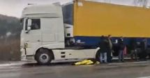 Stire din Eveniment : Caz revoltător! Cadavrul unui fost viceprimar, lăsat cinci ore pe marginea drumului