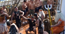 Stire din Eveniment : Binecuvântați de Zeul Neptun! Botez la bordul bricului "Mircea"
