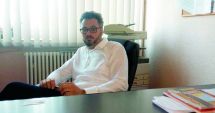 Stire din Social : Școlile, "sponsorizate" de părinți. "Stăm cu mâna întinsă la părinți și nu este ok"
