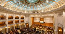 Stire din Politică-Administrație : Deputații au respins scoaterea Curții Constituționale din procesul electoral