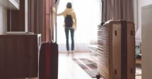 Stire din Actualitate : Turiști filmați pe ascuns la hotel, imaginile transmise live, contra unui abonament lunar