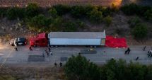 Stire din Actualitate : CE TRAGEDIE! Corpurile fără viaţă a cel puţin 46 de migranţi, descoperite într-un camion