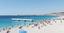 Stire din Social : Campanie pe plajă, în Mamaia. Dai cinci doze goale şi primeşti una plină!