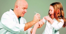 Stire din Social : PĂRINȚI, REFUZAȚI VACCINAREA COPILULUI? Iată ce pățiți!