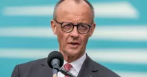 Stire din Actualitate : Cancelarul german minimizează disputa cu Trump după anunţul privind reducerea trupelor americane