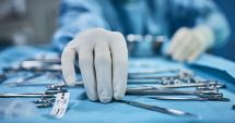 Stire din Actualitate : Copil din Tulcea, operat pe creier în semiîntuneric, de o tumoră gigant, în premieră naţională!