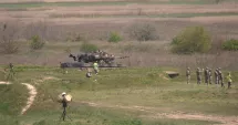 Stire din Eveniment : „Eastern Phoenix 2026”. Peste 400 de militari și experți internaționali, mobilizați în România pentru testarea apărării anti-drone