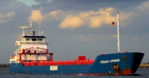 Stire din Economie : Cargoul "Frisian Spring" a evitat coliziunea cu digul