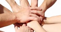 Stire din Cultură-Educație : "Random Charity" - Caritate fără motiv