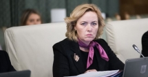 Stire din Politică-Administrație : Carmen Dan nu-și dă demisia: Guvernul este politic. Miniștrii sunt puși de coaliție, tot acolo se retrage sprijinul lor