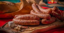 Stire din Actualitate : Fost primar arestat pentru că a folosit bugetul orașului, pentru a cumpăra o tonă și jumătate de cârnaţi