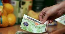Stire din Economie : "Cartel Alfa" cere acordarea tichetelor de masă