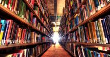 Stire din Cultură-Educație : Cărți expuse în formă digitală, în premieră, la bibliotecă