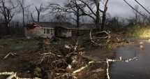 Stire din Actualitate : Patru oameni au fost uciși de tornada care a lovit un oraș din Mississippi