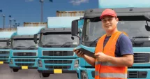Stire din Economie : Criză de șoferi de TIR în România. Ce salarii primesc și din ce țări sunt recrutați