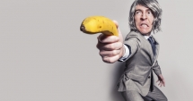 Stire din Fun : Cât de bine este  să te naști bărbat (I)