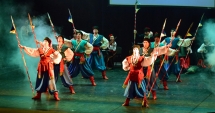 Stire din Cultură-Educație : Coregrafii spectaculoase, pe scena Casei de Cultură