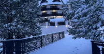 Stire din Eveniment : A închiriat o pensiune pentru Revelion fără să dețină unitatea de cazare. Câți bani a primit de la turiști