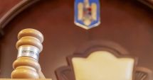 Stire din Actualitate : CCR se reuneşte într-o nouă şedinţă, de la ora 14.00 şi va dezbate sesizările primite până atunci