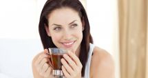 Stire din Sănătate : Ceaiurile din plante vă ajută să slăbiţi, dar numai combinate cu o dietă