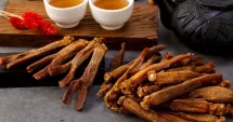 Stire din Sănătate : Ceaiul de ginseng ajută la combaterea oboselii și la creșterea energiei fizice