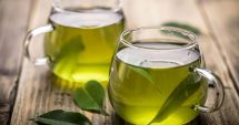 Stire din Sănătate : Ceaiul verde este mai eficient decât apa de gură