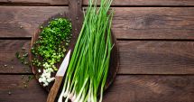 Stire din Sănătate : Ceapa verde este un aliment potrivit în curele de slăbire
