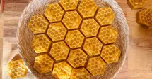 Stire din Sănătate : Ceara de albine, ingredientul natural care vă protejează pielea