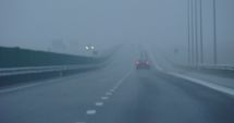 Stire din Eveniment : Avertizare de ceață și vânt puternic, pe Autostrada Soarelui