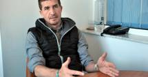Stire din Eveniment : Ce despăgubiri trebuie să primească bărbatul bătut în stradă, sub privirile soției și copilului