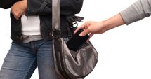 Stire din Eveniment : Cercetat  pentru că a furat  un telefon mobil