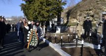 Stire din Eveniment : Ceremonii cu restricţii pentru comemorarea eroilor Revoluţiei din 1989
